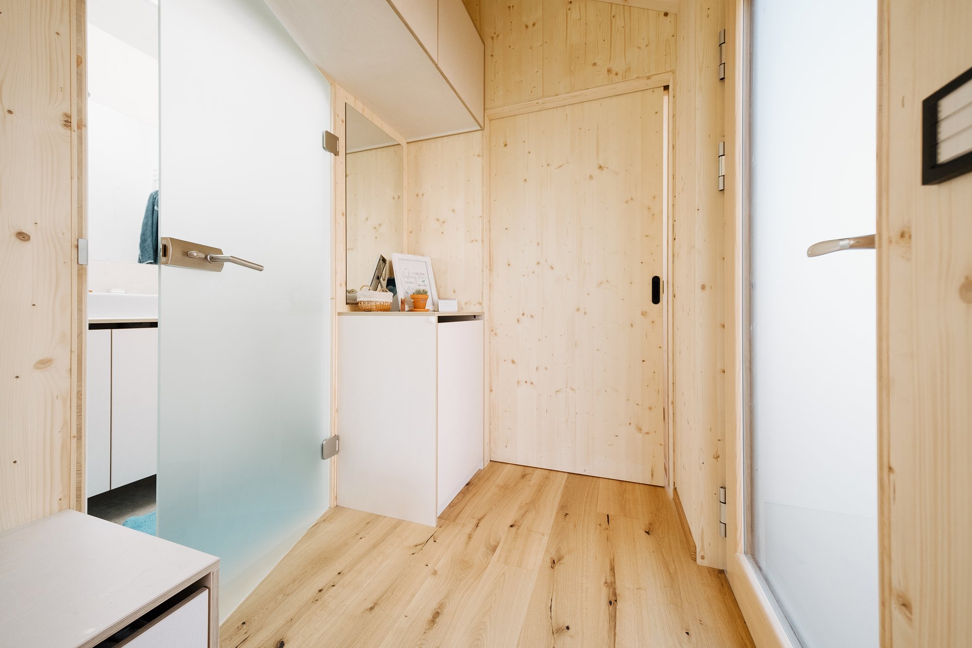 Home One Cabin Suite