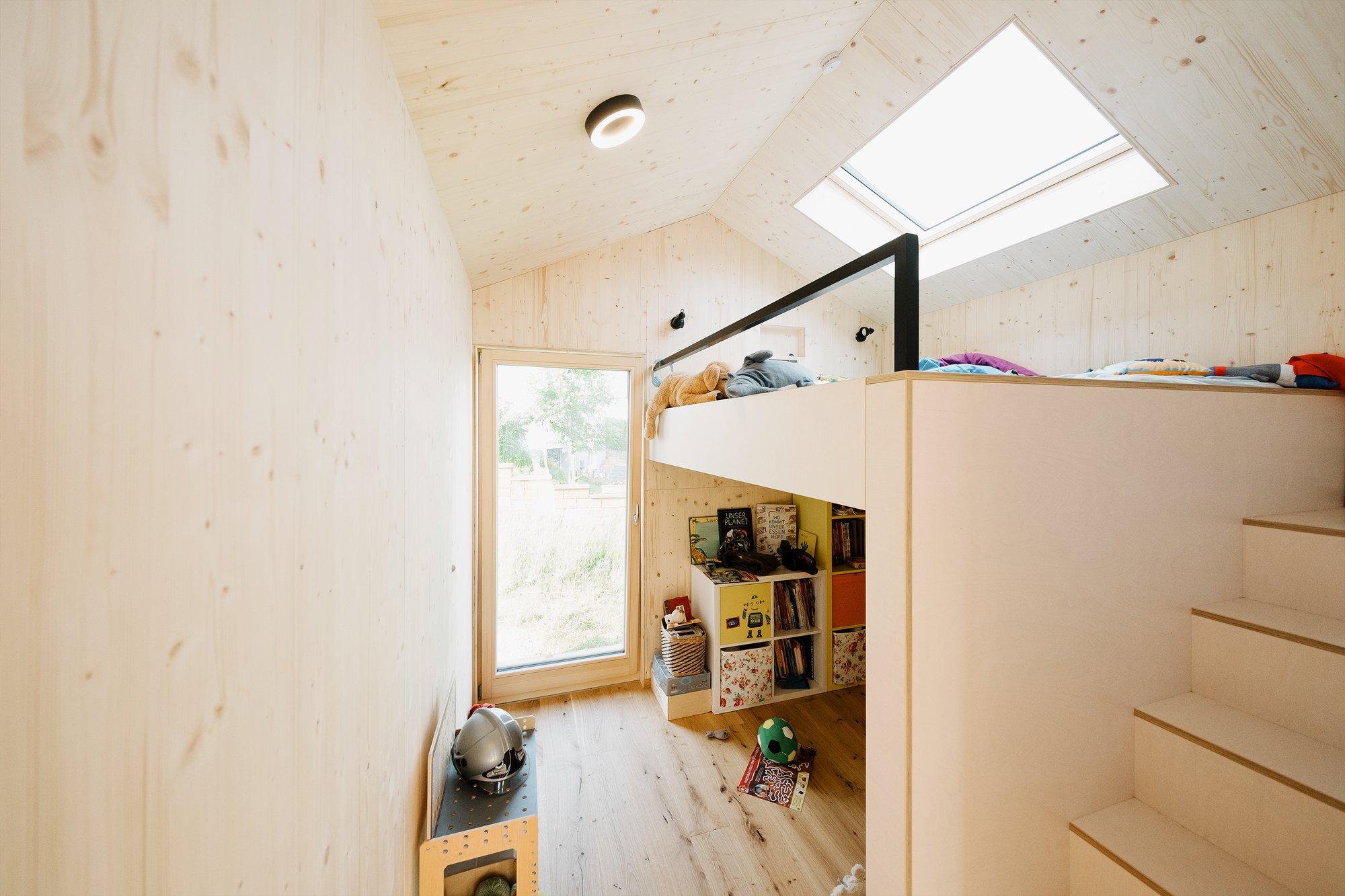 Home One Cabin Suite